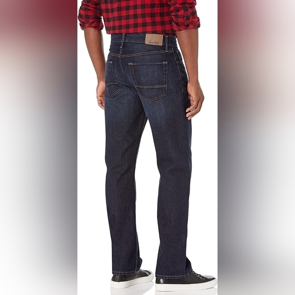 NAUTICA Men's Traditional Relaxed Fit Dark Wash Jean Size 38 NWT - Picture 4 of 9